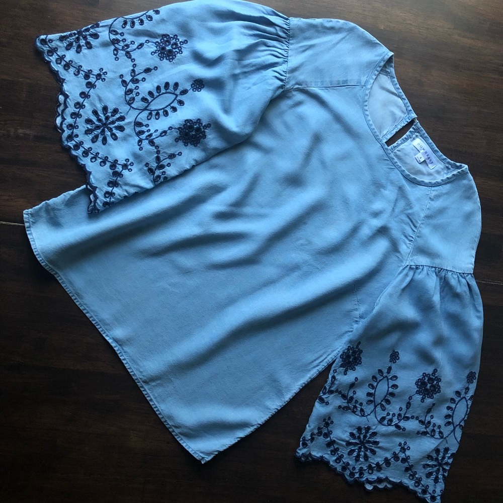 embroidered bell sleeve light chambray blouse - Picture 3 of 4
